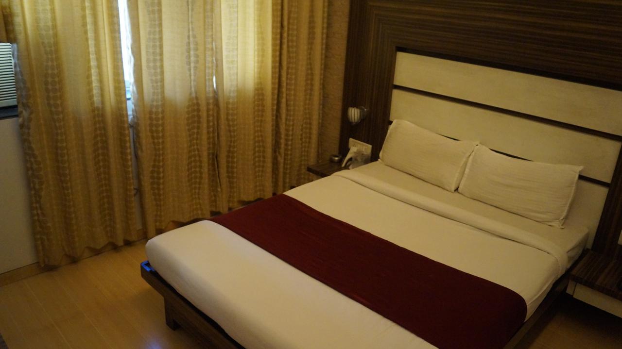 Hotel Khandesh Residency Panvel Exterior photo