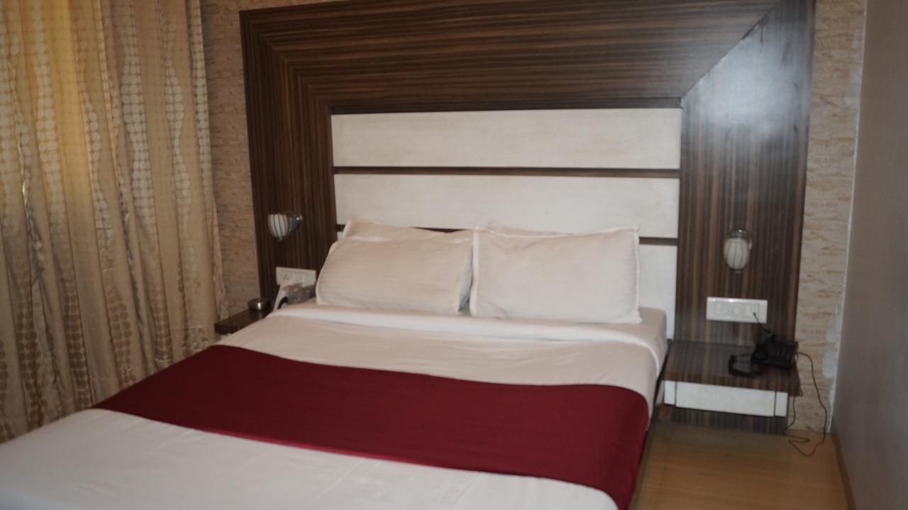 Hotel Khandesh Residency Panvel Exterior photo